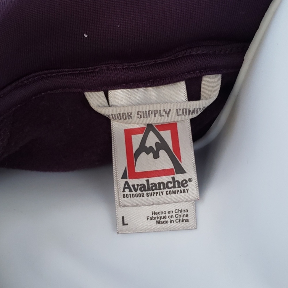 Avalanche Pullover - image 3